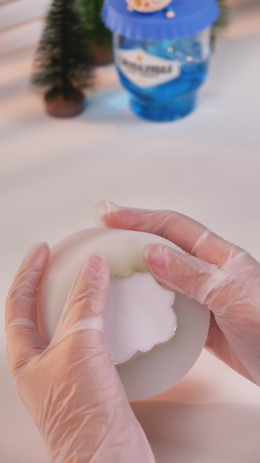 Rose Bear Resin Figurine