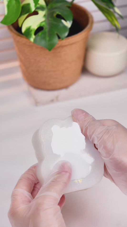 Cute Westie Dog Silicone Molds – Resin Casting Molds for DIY Puppy Figurines & Pet Crafts